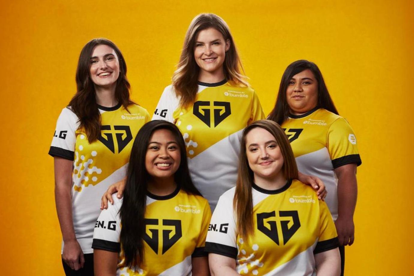 Team Bumble, fünf Frauen