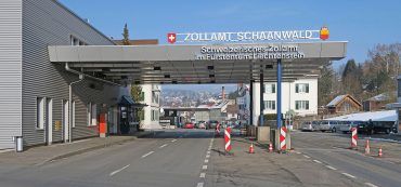 Landesgrenze Schaanwald, Straße