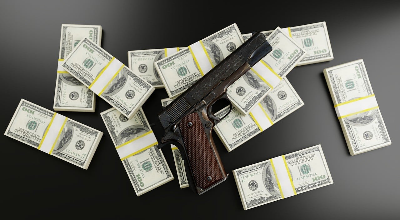 Pistole Geld