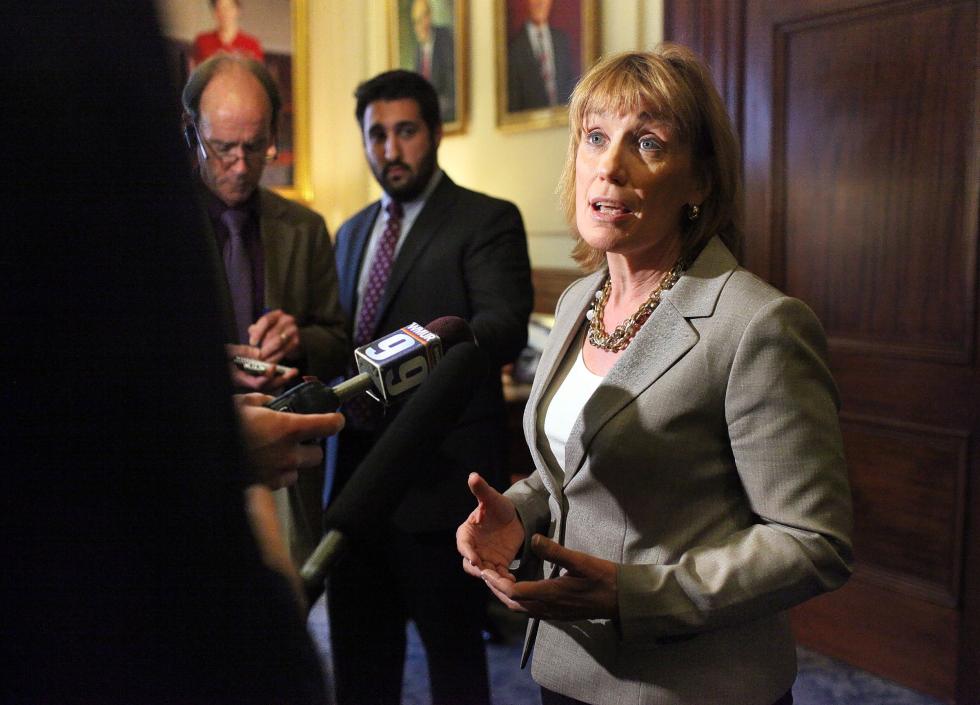 Gov.Maggie Hassan New Hampshire casino bill