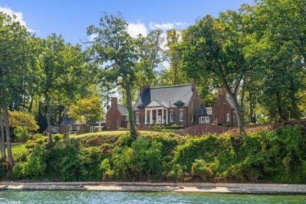 Maryland's St. Helena Island, Which Once Housed an Illegal Casino, Hits the Market