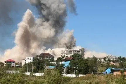 Human Trafficking Victims Working in Casino Scam Centers Caught in Thailand-Cambodia Conflict