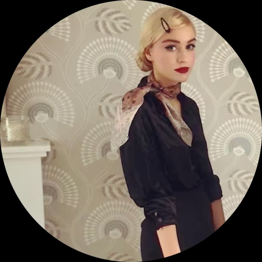 Hannah Smith Author Headshot