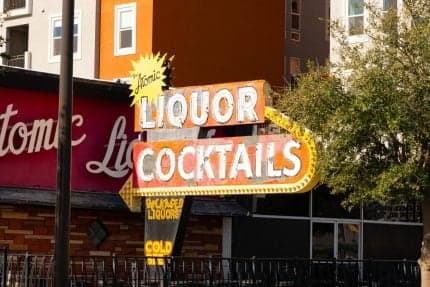 VEGAS MYTHS RE-BUSTED: Atomic Liquors Opened in 1952