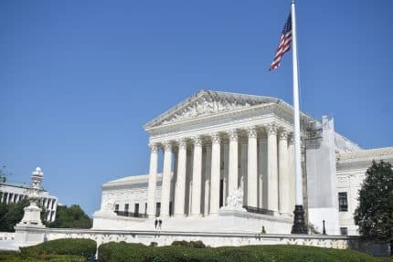 Crypto.com, Robinhood Want SCOTUS to Lean Into Federal Preemption in Prediction Market Case