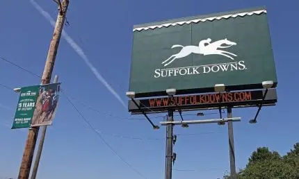 Massachusetts House Approves Historical Horse Racing Machines Despite Casino Pushback