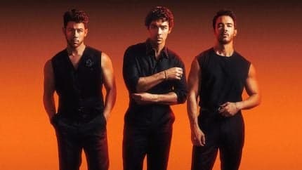 VEGAS MUSIC NEWS: New Jonas Bros. Date, Valli Denies Retirement, Blige Postpones