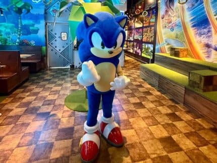 VEGAS DINING NEWS Sonic the Hedgehog Pop-Up, $20K Metallica Steak Package