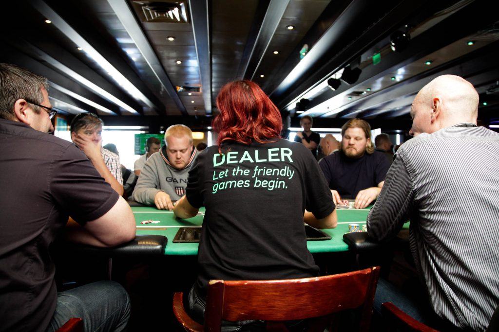 How To A Professional Poker Player 6 Tips From A Pro
