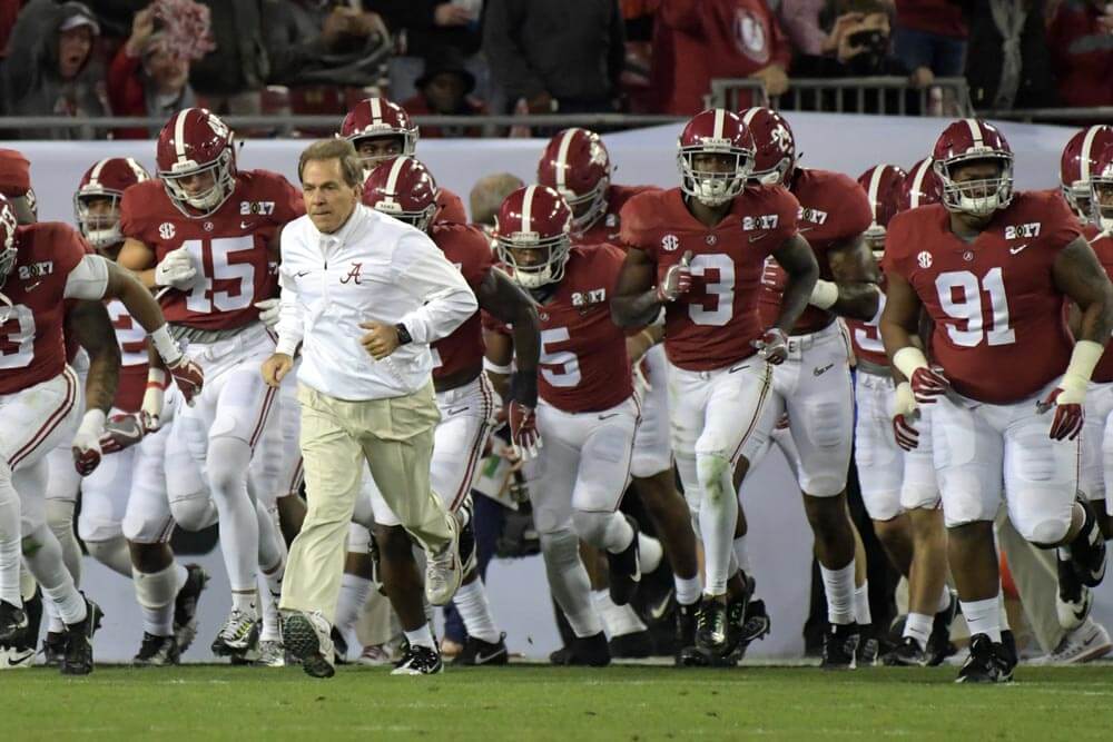 A photo of the Alabama college team