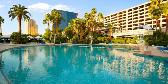 The pool at Bally's Hotel & Casino