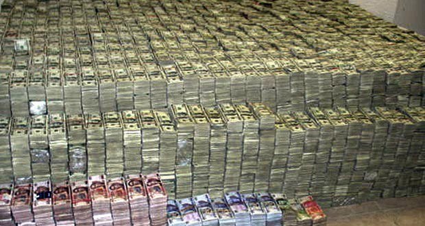 An image of the millions of dollars Escobar was in possession of