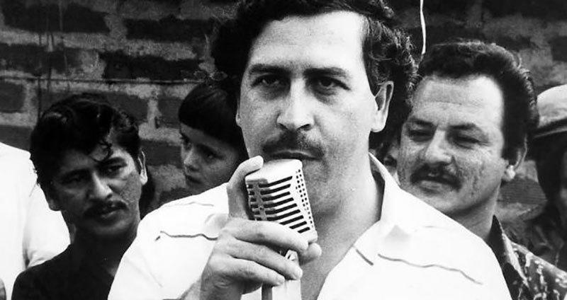 An image of Pablo Escobar making a public speech