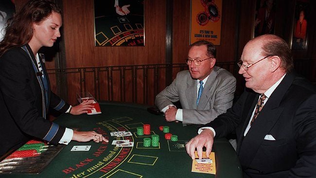 Kerry Packer playing blackjack at a casino