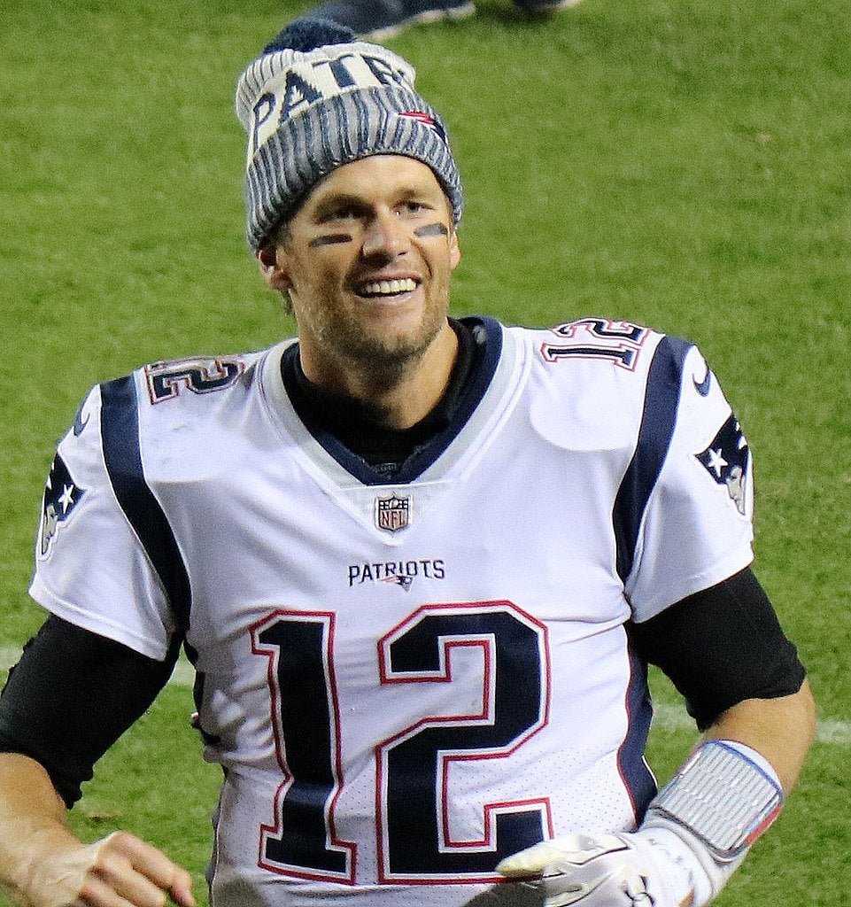 10 Football Players Who Smoke In Real Life