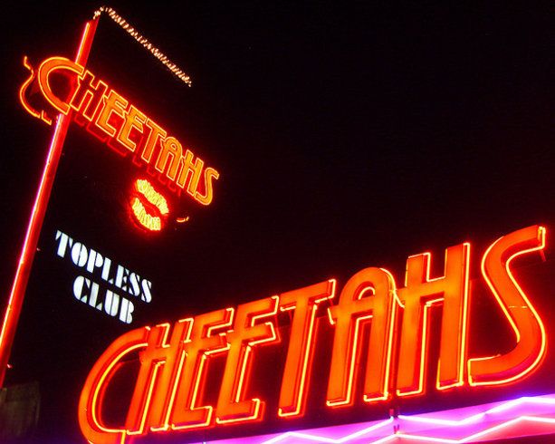 Cheetahs strip club vegas outside at night with lights