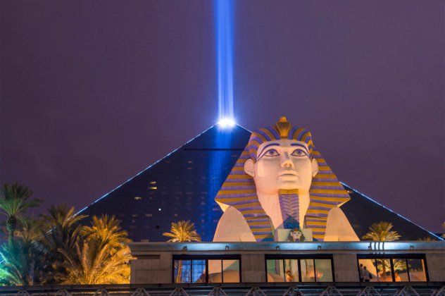 luxor beam in Vegas shinning into night sky