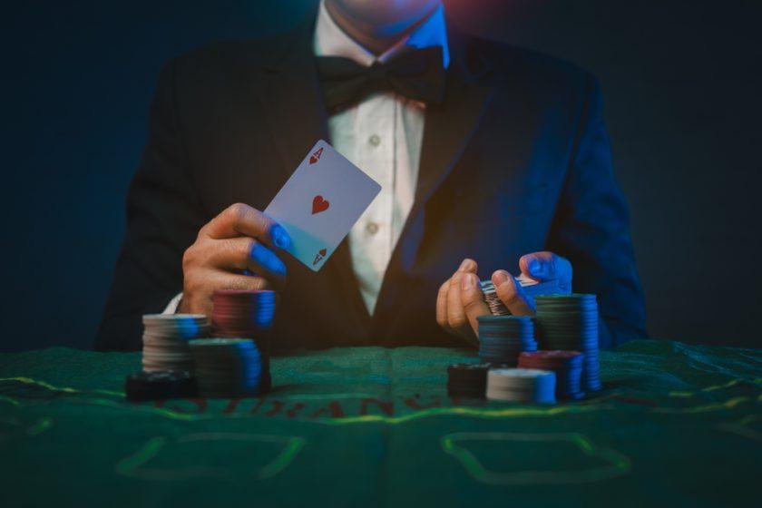 Systematizing Success: Developing Routines and Habits of Winning Poker Players