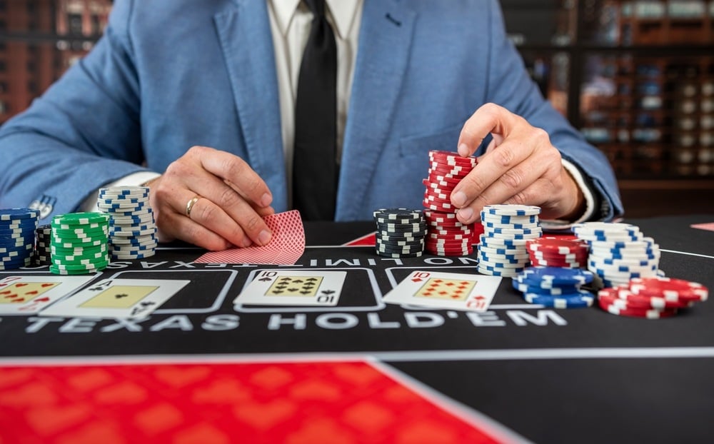 Blackjack hand signals | Casino.org