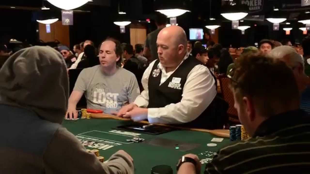 WSOP dealer