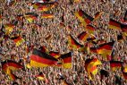 Deutsche Fans mit der Deutschlandflagge