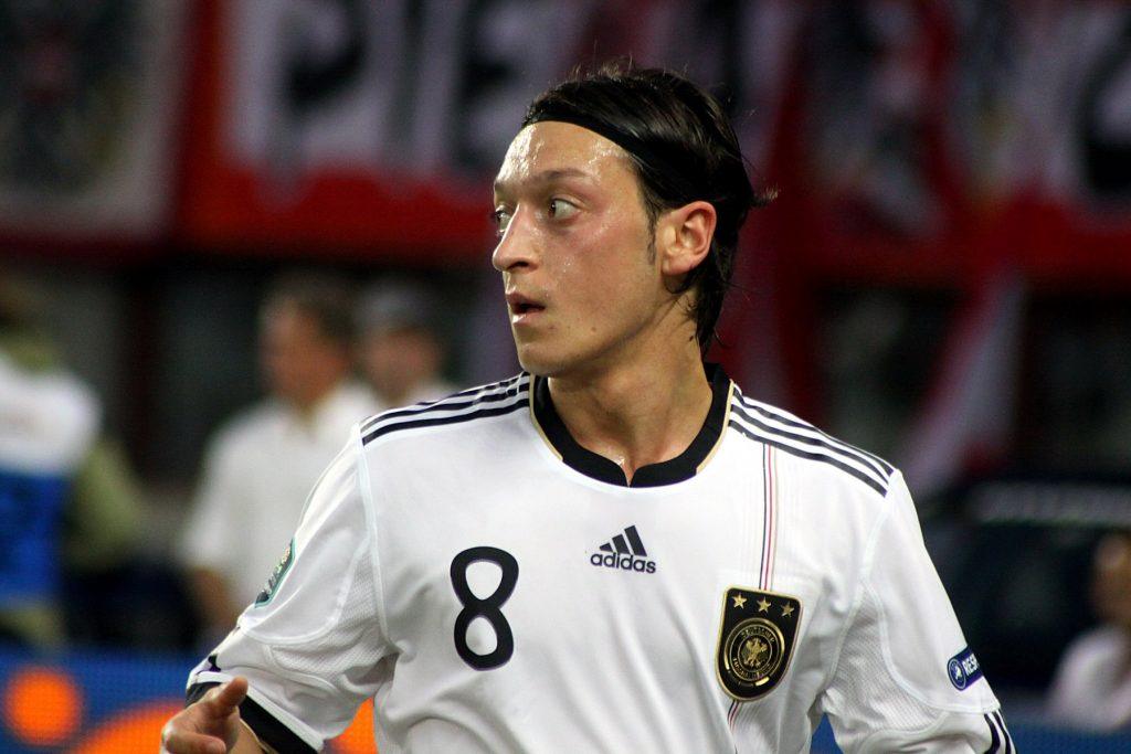 Mezud Özil