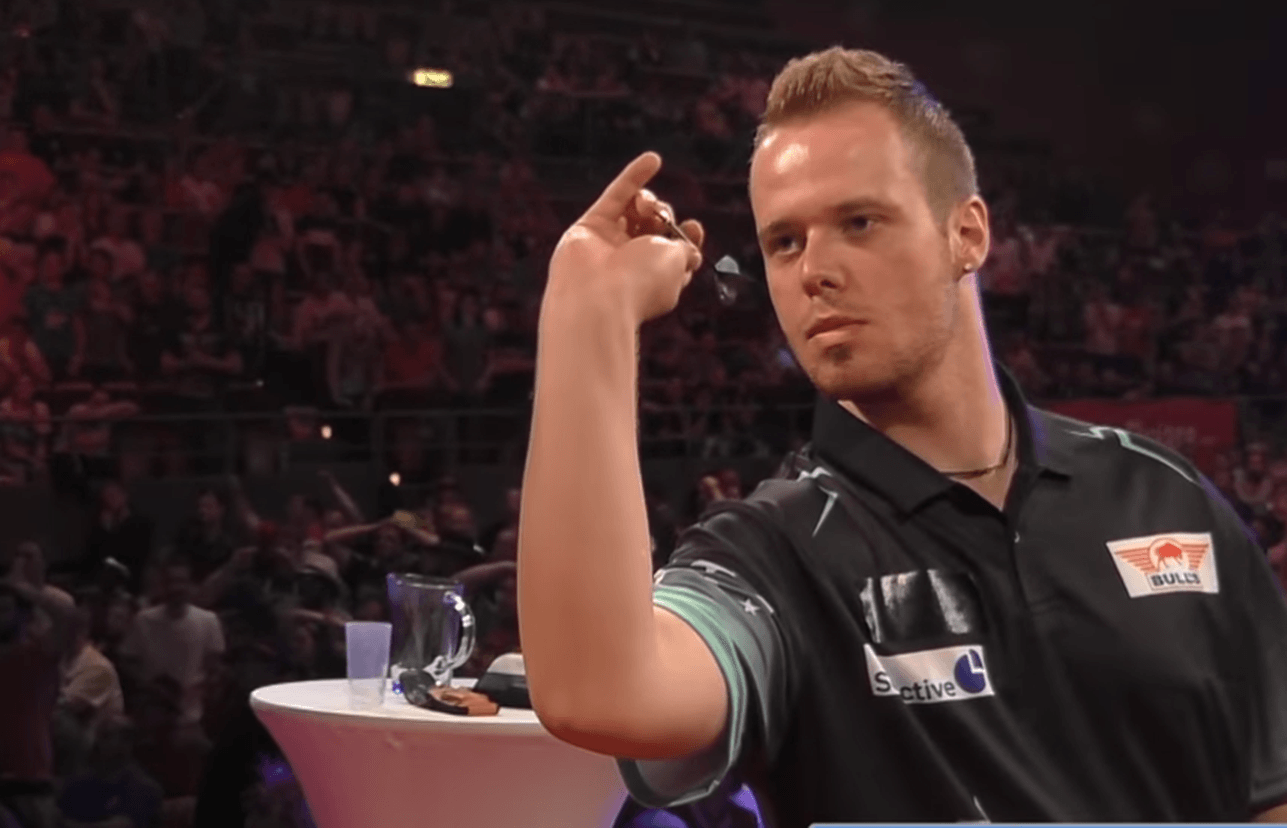 Dartspieler Max Hopp