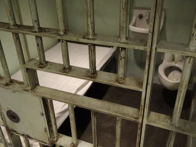 Gefängniszelle Gitter