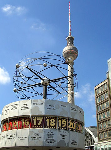 Weltzeituhr Alexanderplatz Berlin