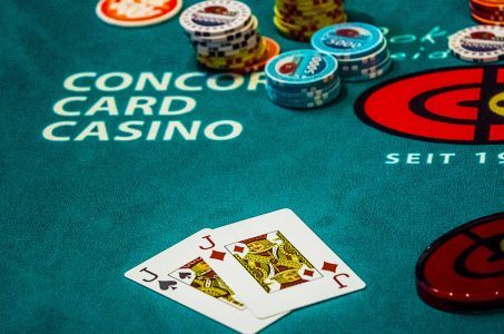 Pokertisch, Spielkarten, Chips, Concord Card Casino