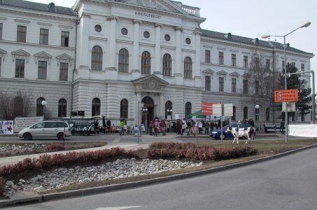 Landesgericht Wiener Neustadt, Wien, Österreich