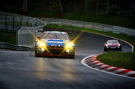 Autos auf dem Nürburgring