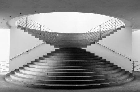 Treppe im Kunstmuseum Bonn
