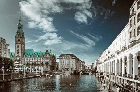 Hamburg Rathaus Fleet