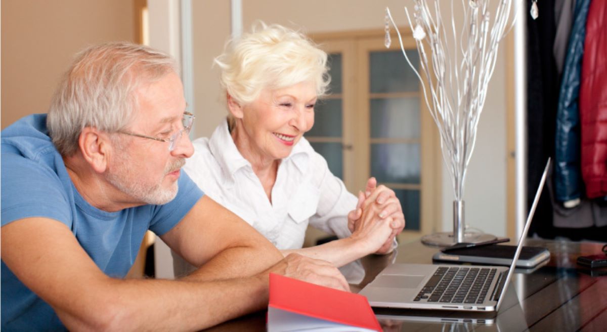 Mann, Frau, Laptop