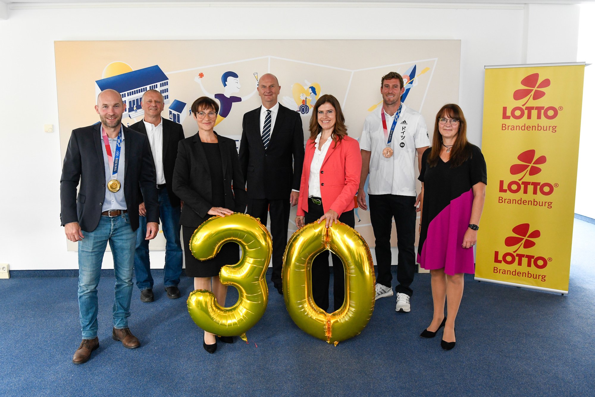 V.l.n.r. Ronald Rauhe, Andreas Gerlach, Anja Bohms, Dr. Dietmar Woidke, Kerstin Kosanke, Sebastian Brendel, Katrin Lange 