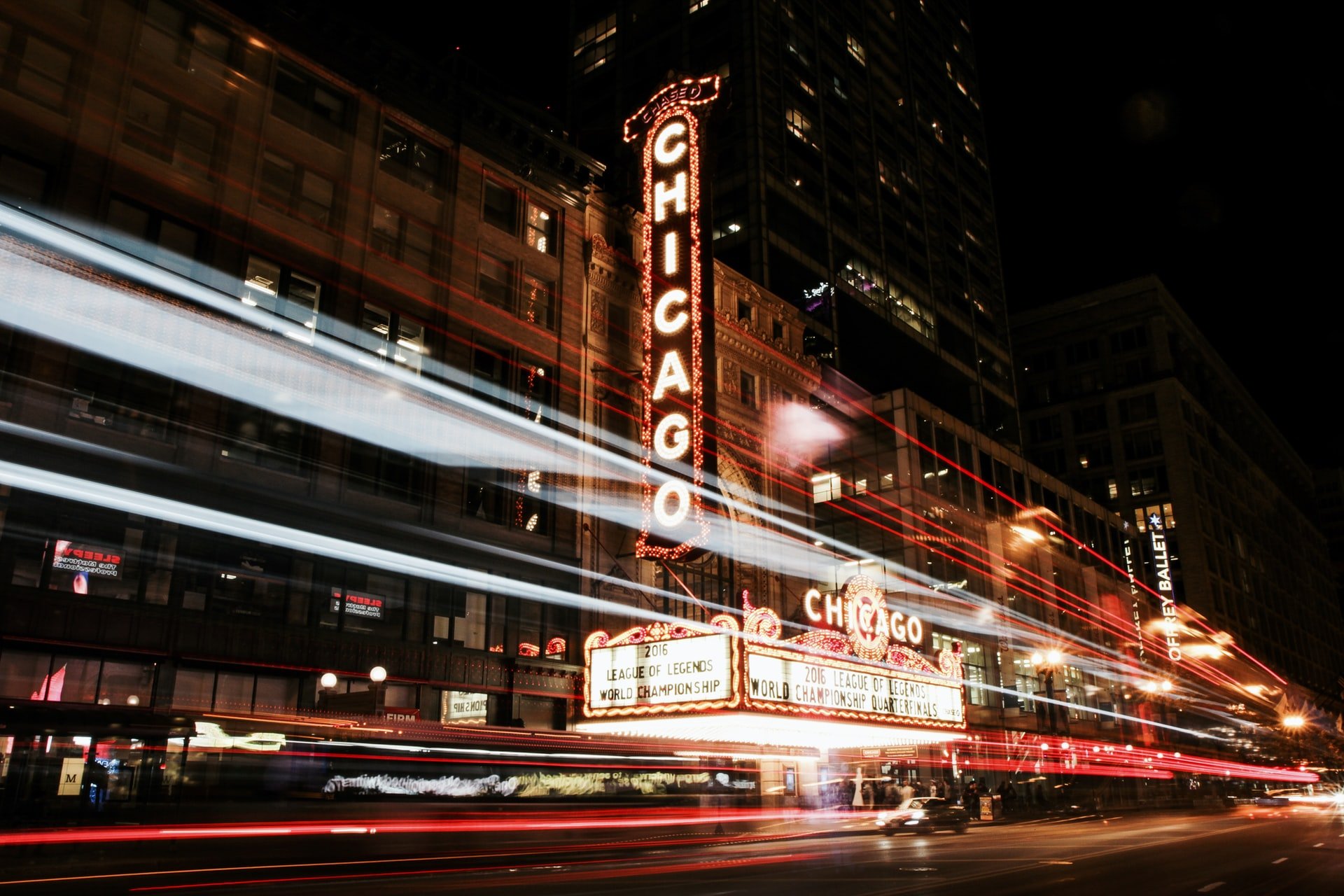 Chicago Straße, Leuchtreklame