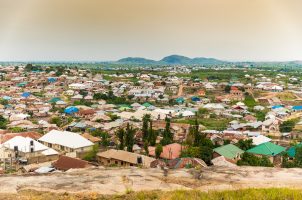 Ausläufer von Abuja Nigeria