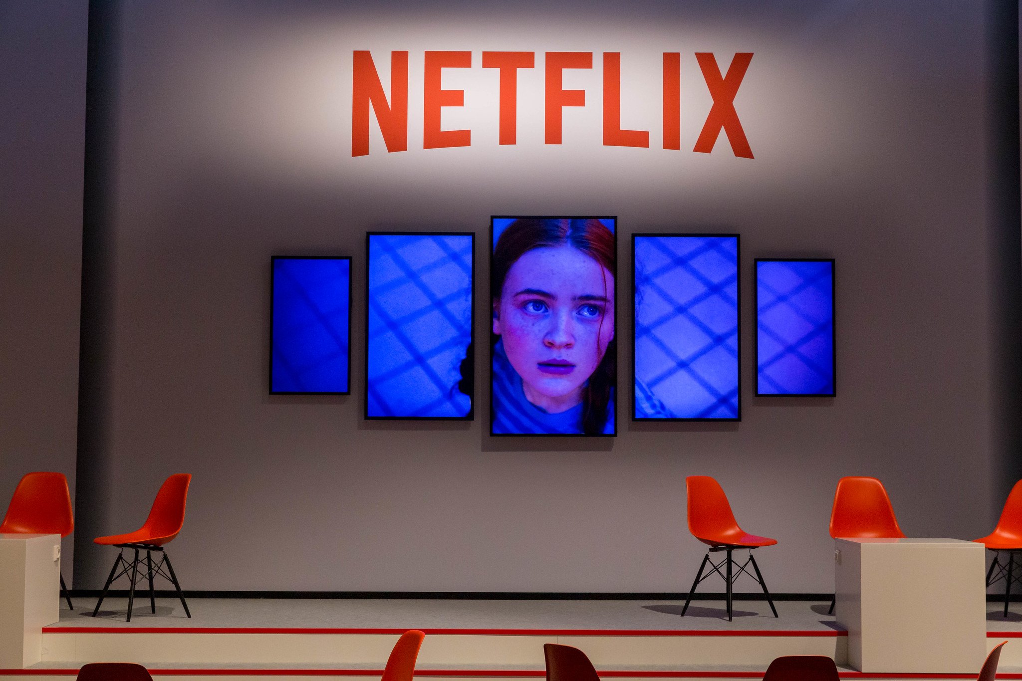 Netflix, Monitore, Frau