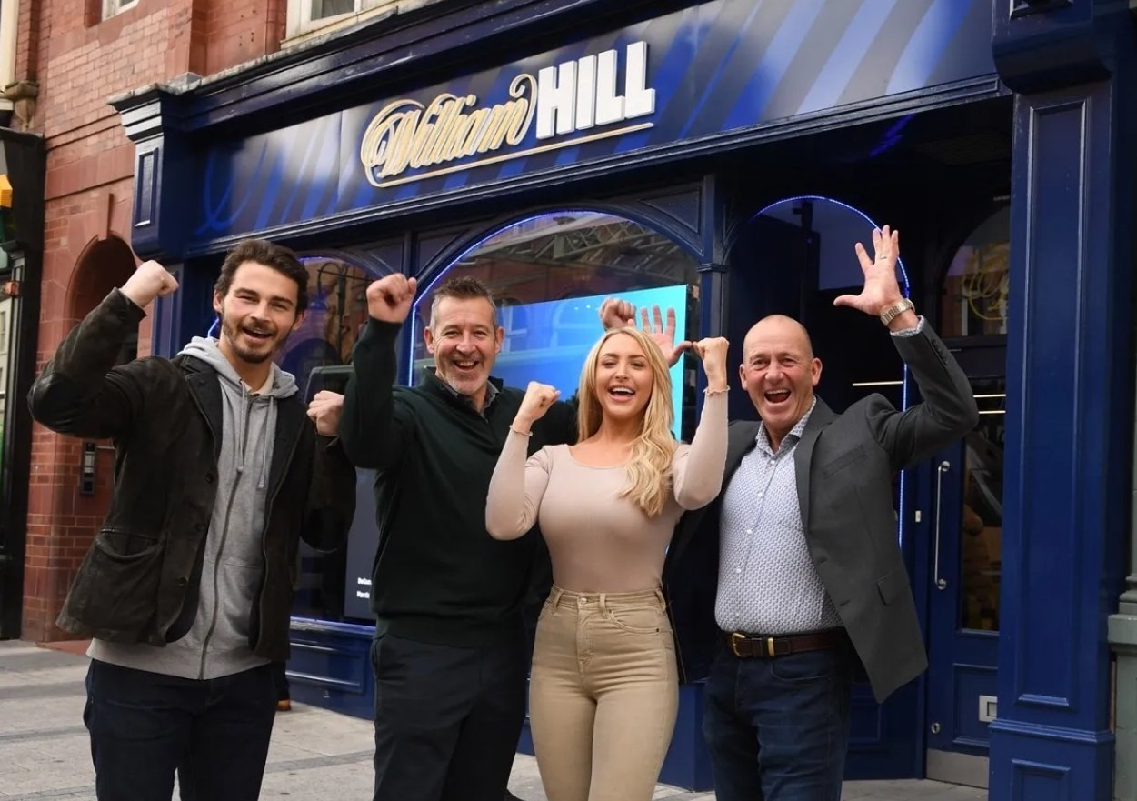 William Hill Wettbüro, vier Personen