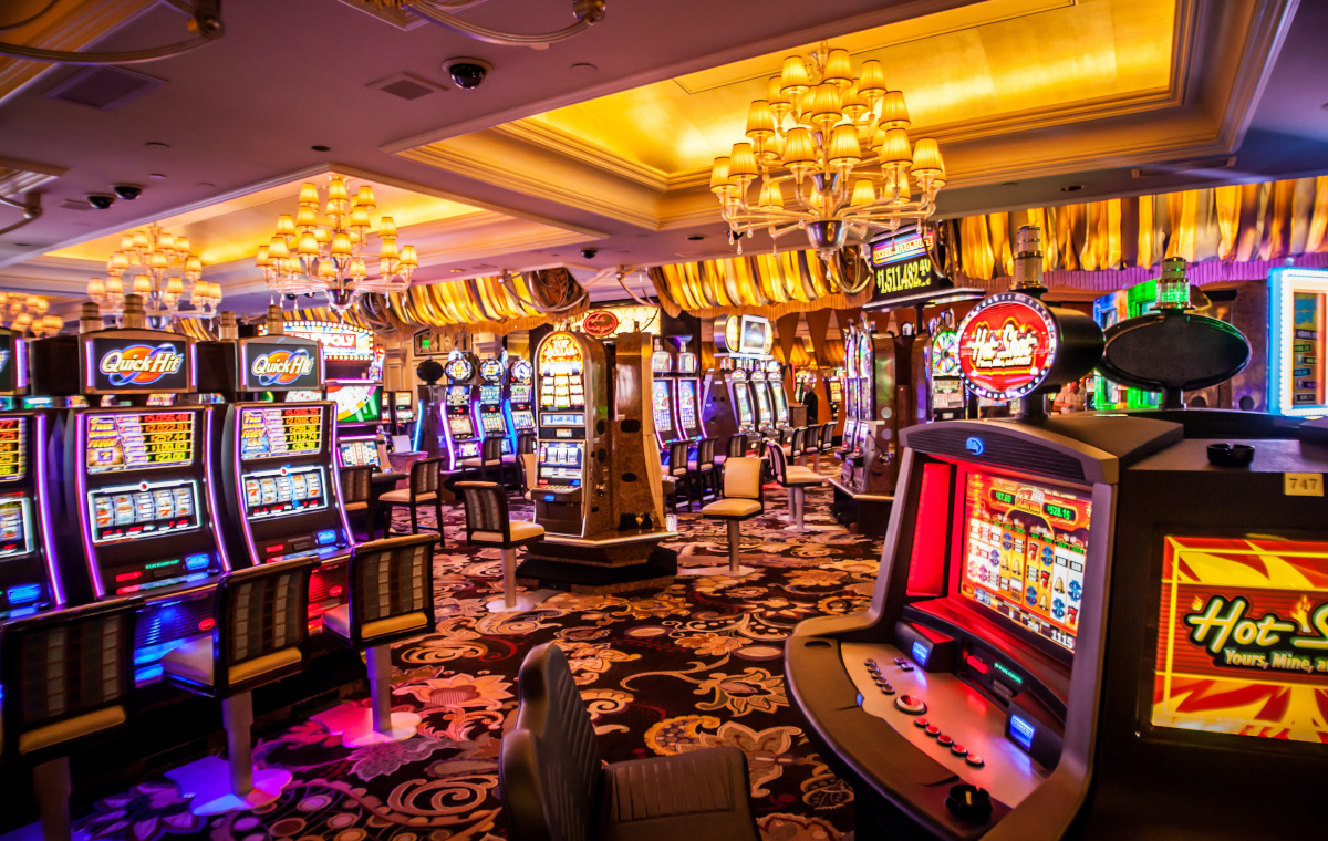 Glücksspiel boomte 2022 in den USA, während es in Macau sehr schlecht lief (Bild: Pixabay) Spielautomaten