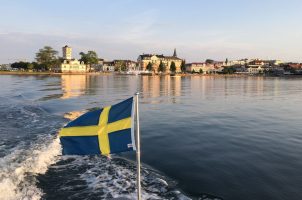 Schwedische Flagge auf Boot