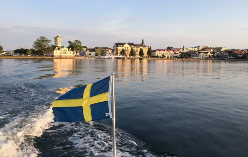 Schwedische Flagge auf Boot