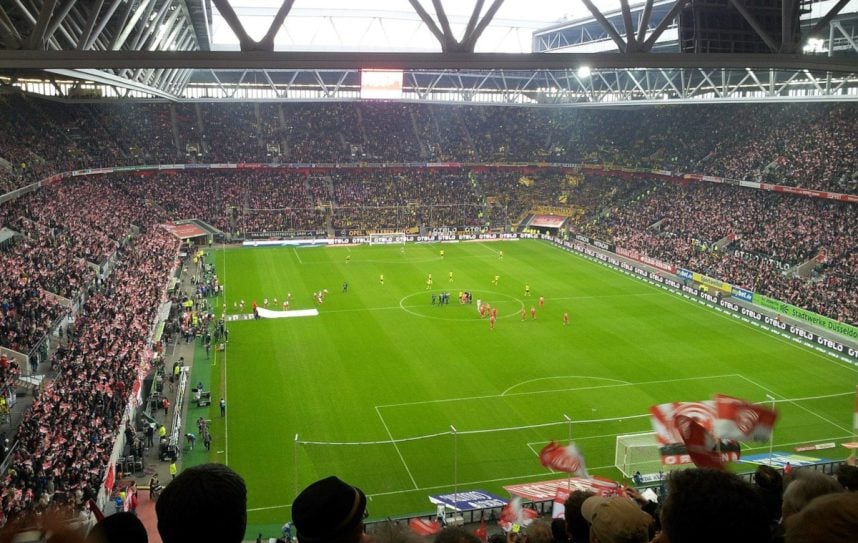 Fußballstadion