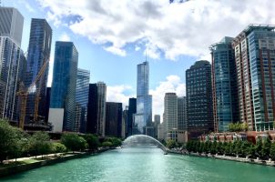 Skyline und Chicago River