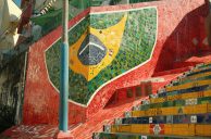 Wand mit Brasilien-Fahne