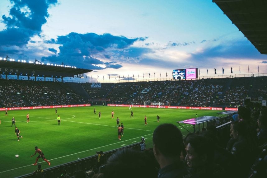 Fußballstadion