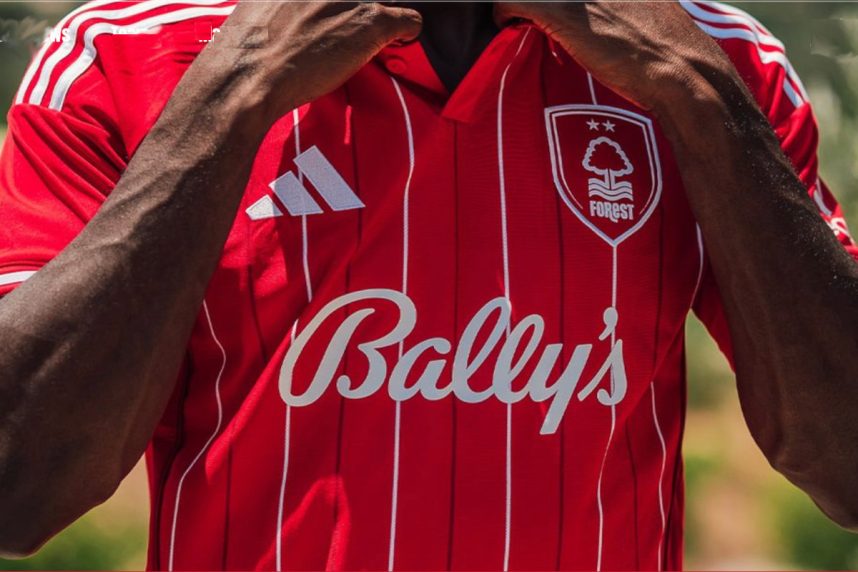 Fußballtrikot von Nottingham Forest