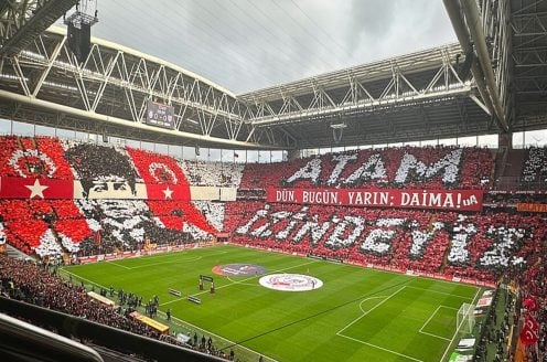 Fußballstadion