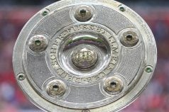 Fußball-Meisterschale